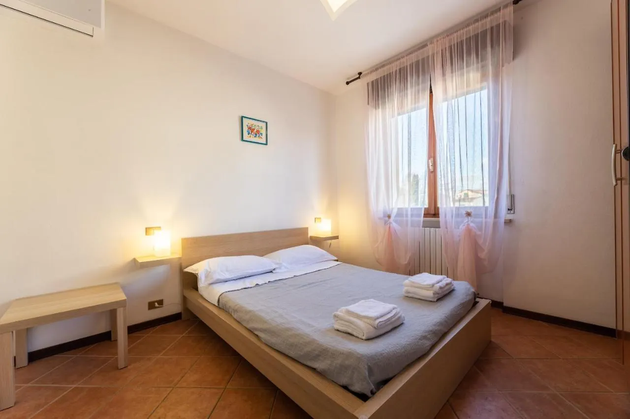 Residenza Pardini - Free Parking & Smart Tv Lucca Apartment
