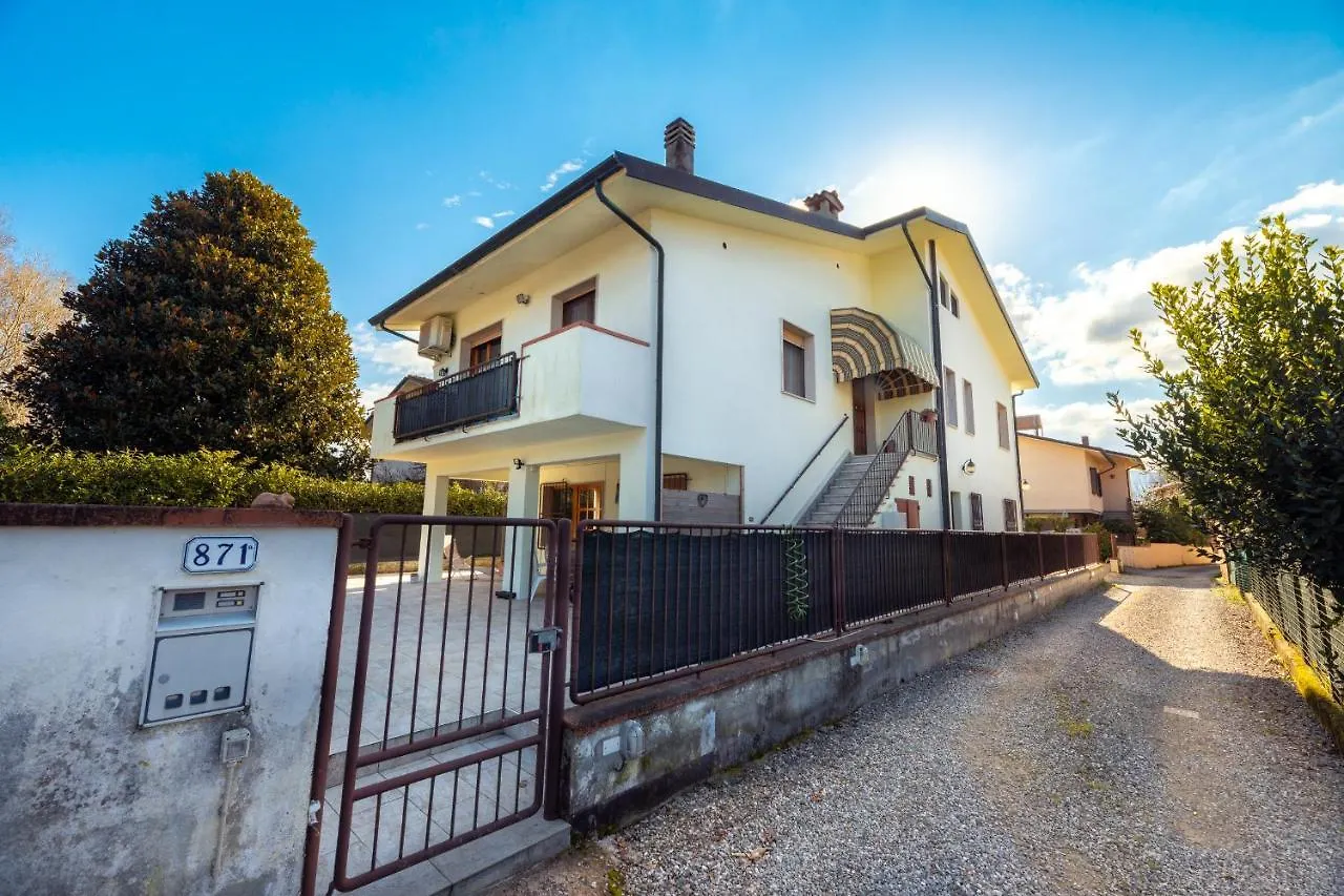 Apartment Residenza Pardini - Free Parking & Smart Tv Lucca Italy